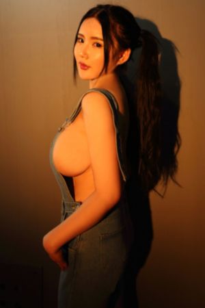 和亲女洗澡时伦了H雯雯_超清手机在线看